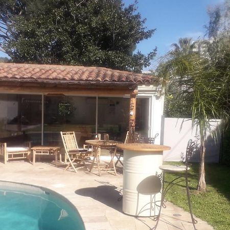 Logement Independant Au Calme Proche Toutes Commodites Et Transports Ле-Канне Экстерьер фото