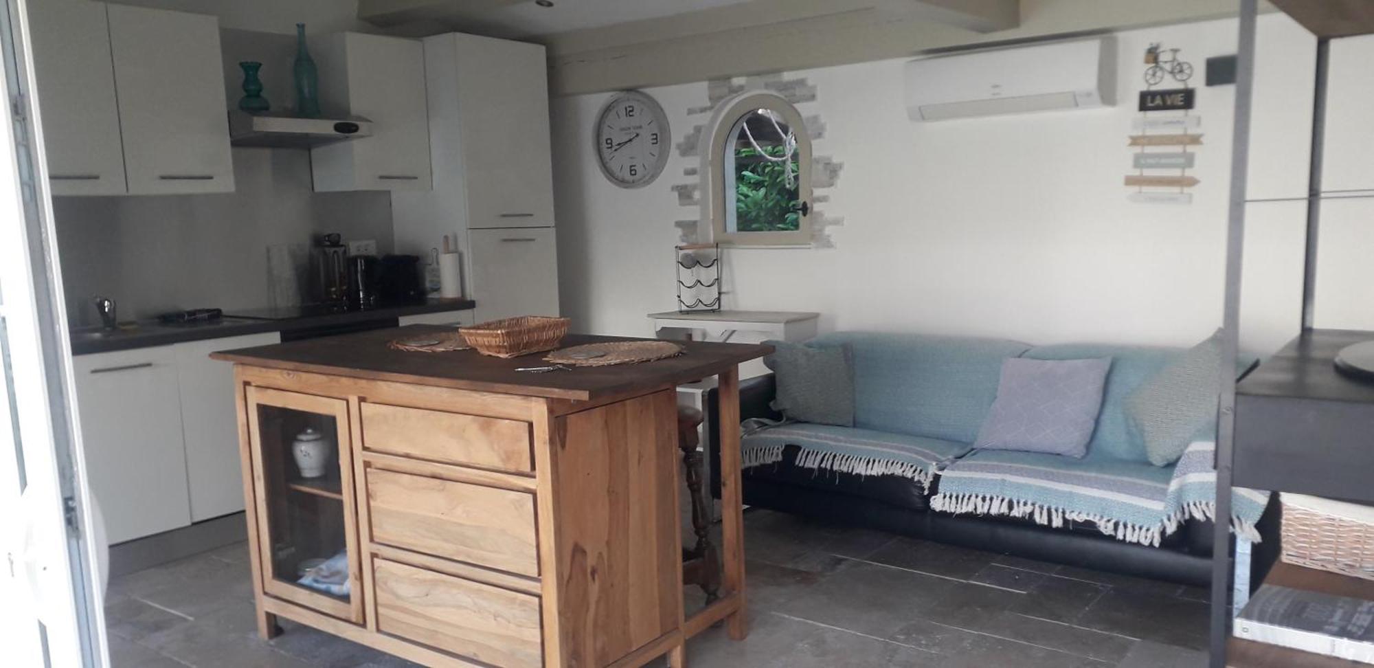 Logement Independant Au Calme Proche Toutes Commodites Et Transports Ле-Канне Экстерьер фото